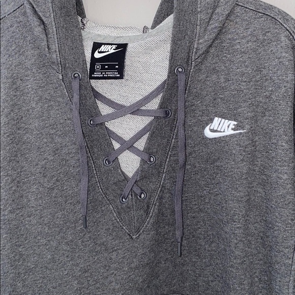 Nike sweatshirt - Picture 2 of 9